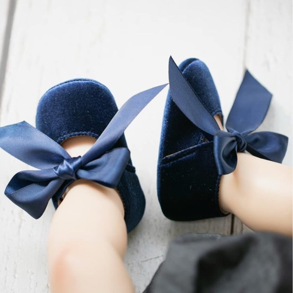 Other - Baby girl navy blue bow shoes (size 3-6 months)